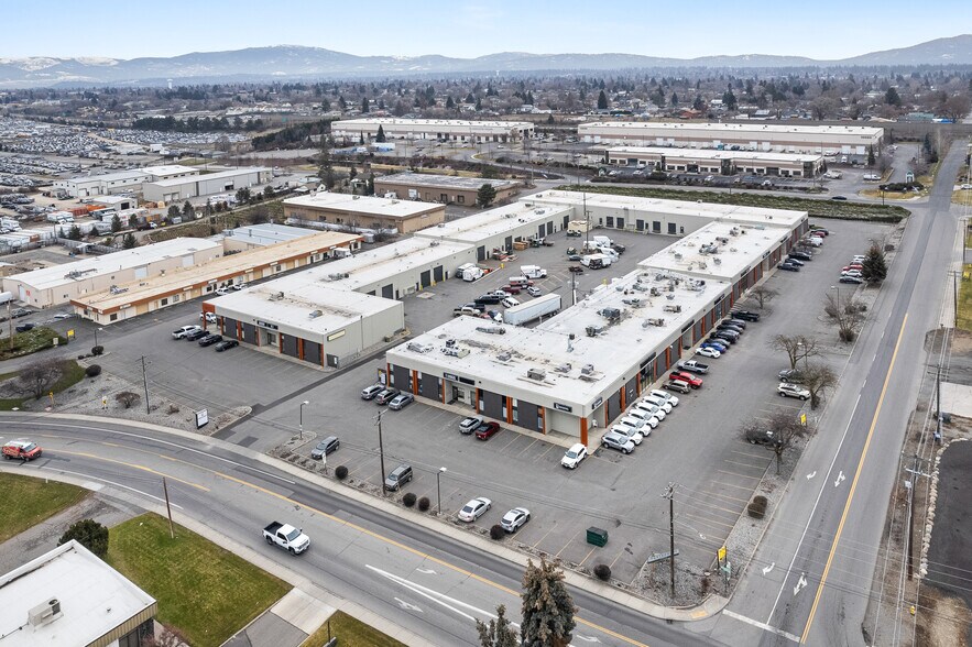 Primary Photo Of 9922 E Montgomery Rd, Spokane Valley Flex For Lease