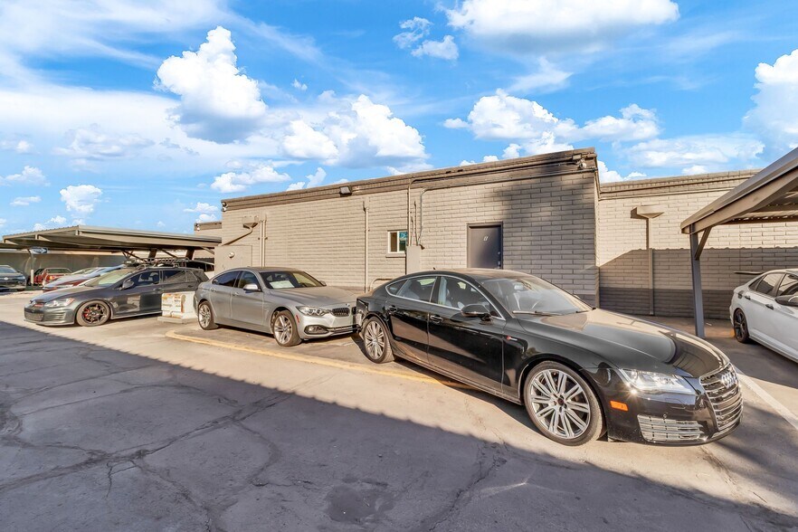 More Photos Of 78 W Ray Rd, Chandler Convenience Store For Lease