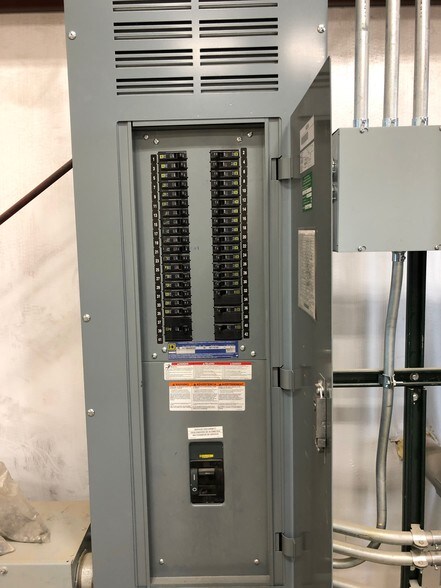 More Photos Of 13545 Bassett Ln, Williston Warehouse For Sale