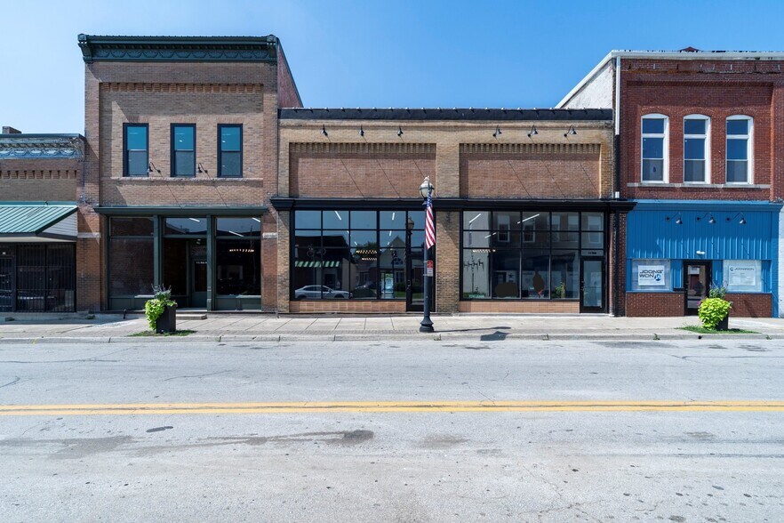 Primary Photo Of 3-9 S Main St, Jeffersonville Storefront Retail Office For Lease