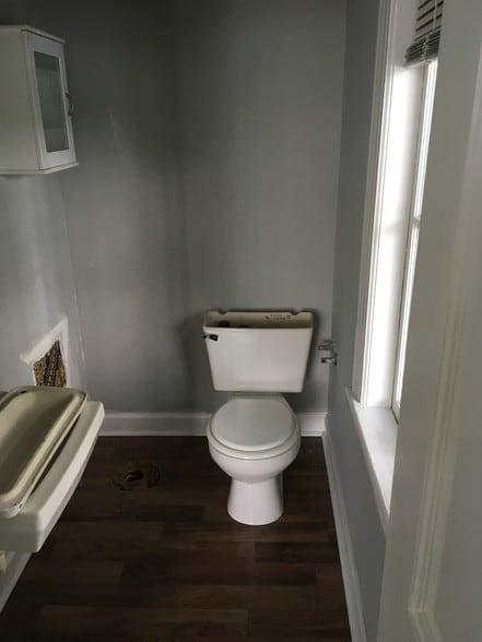 More Photos Of 635 E Bay St, Charleston Office Residential For Lease