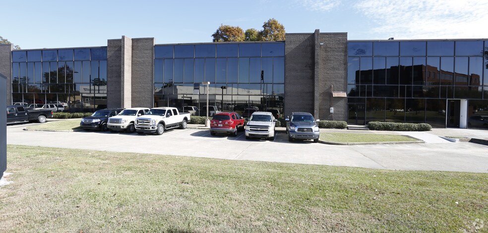 More Photos Of 4354 S Sherwood Forest Blvd, Baton Rouge Office For Lease