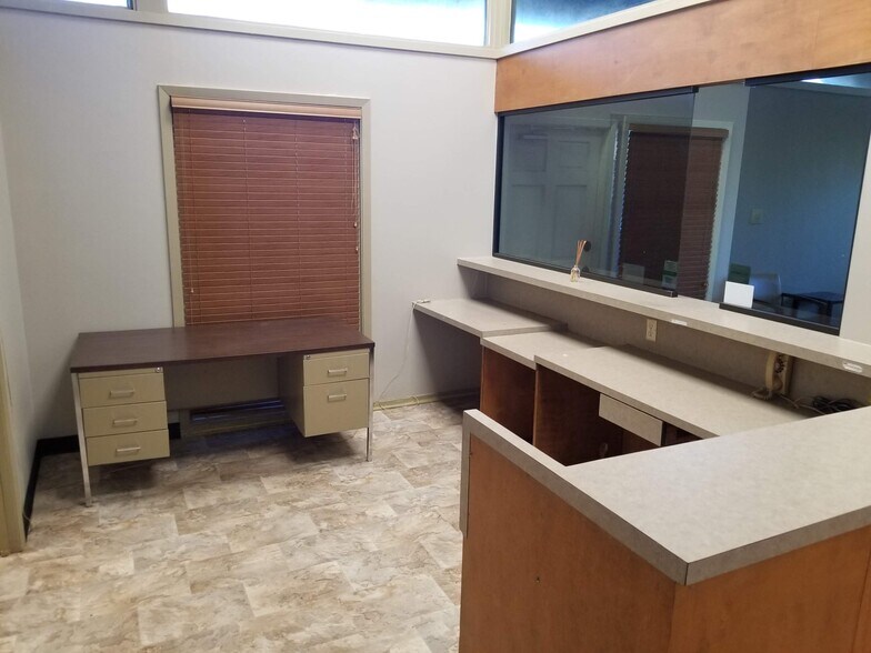 More Photos Of 4001 Louisiana Ave, Lake Charles Office For Lease