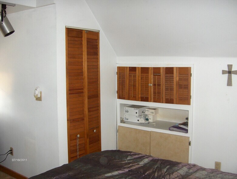 More Photos Of 1818-1820 Winhurst St, Pittsburgh Apartments For Sale