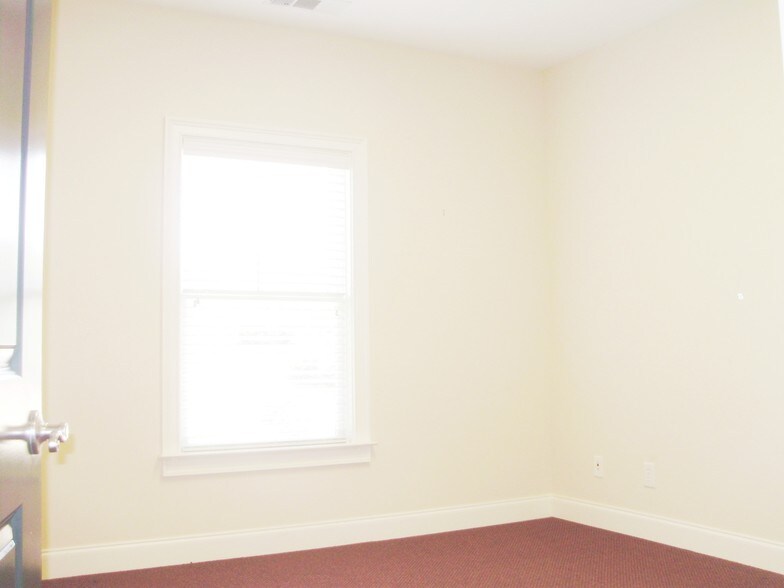 More Photos Of 5400 Laurel Springs Pky, Suwanee Office For Sale