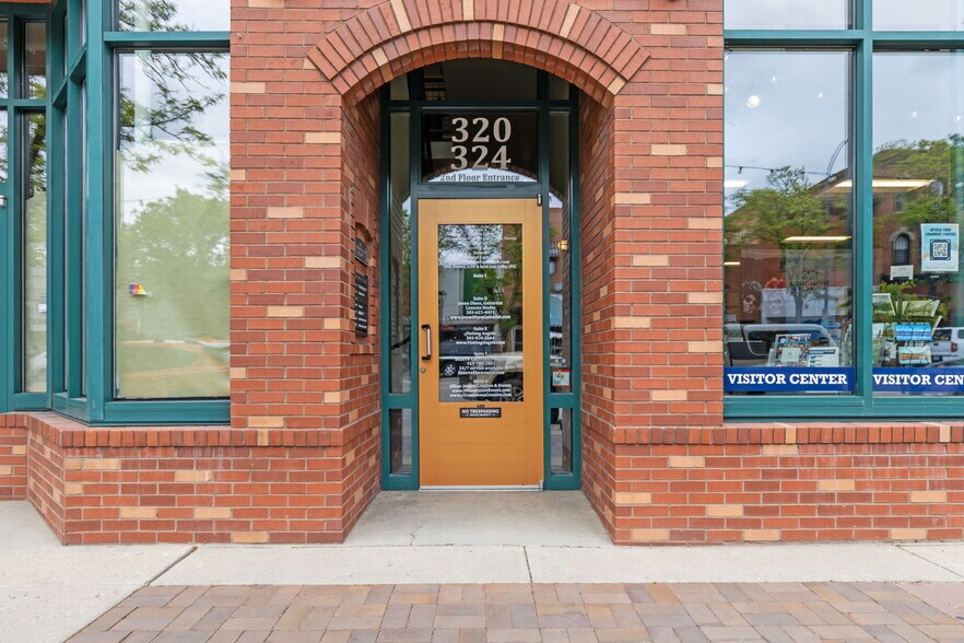 More Photos Of 320 Main St, Longmont General Retail For Lease