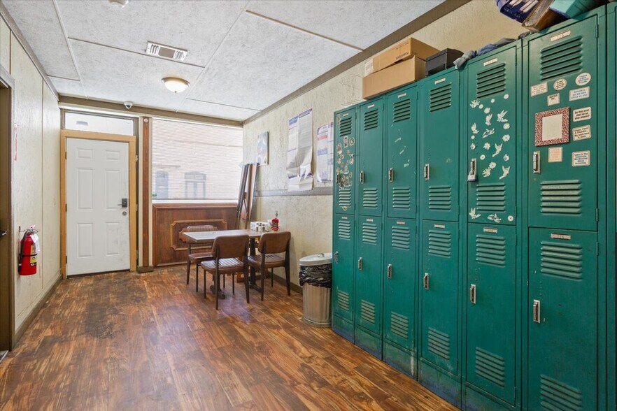 More Photos Of 128 N Pecan, Hico Restaurant For Sale