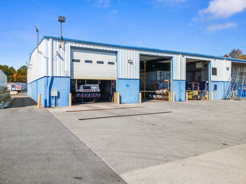 More Photos Of 818 Corning Way, Martinsburg Truck Terminal For Lease