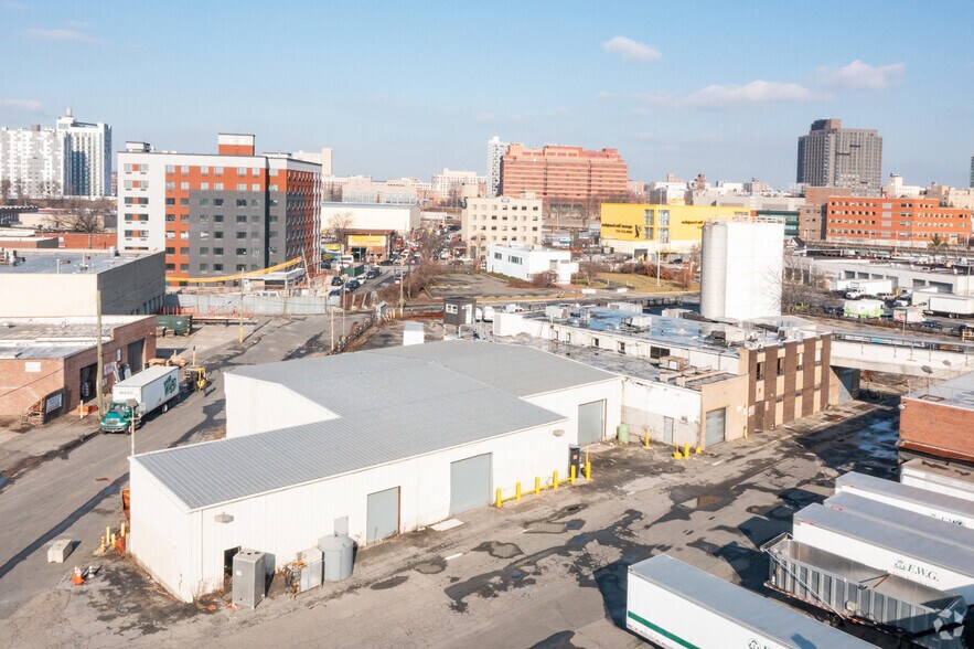 More Photos Of 15602 Liberty Ave, Jamaica Land For Lease