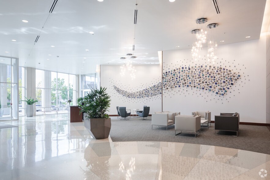 More Photos Of 6380 S Fiddlers Green Cir, Greenwood Village Office For Lease