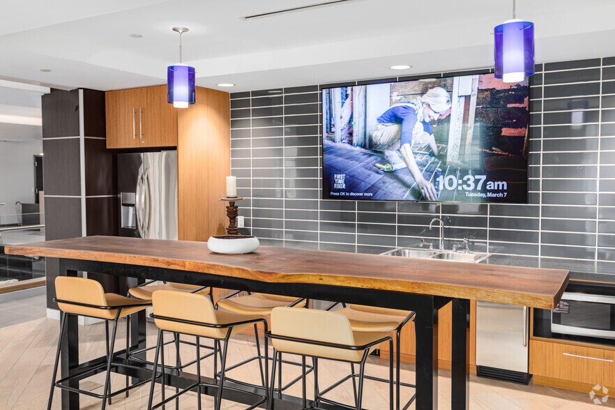 More Photos Of 4650 Van Buren St, Riverdale Park Apartments For Lease