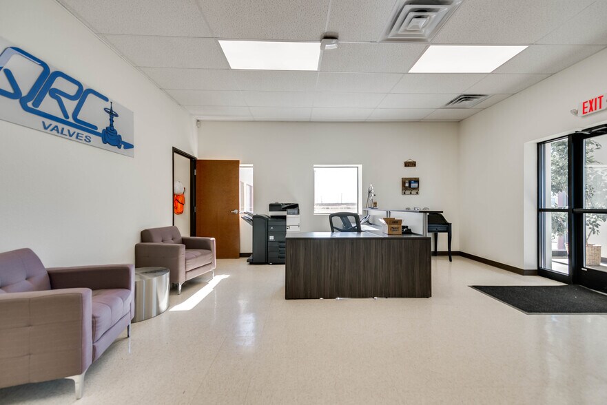 More Photos Of 13015 W I-20, Odessa Warehouse For Lease