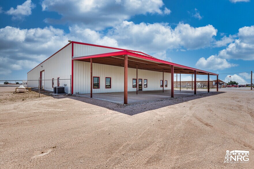 More Photos Of 1591 S US Highway 385, Andrews Warehouse For Sale