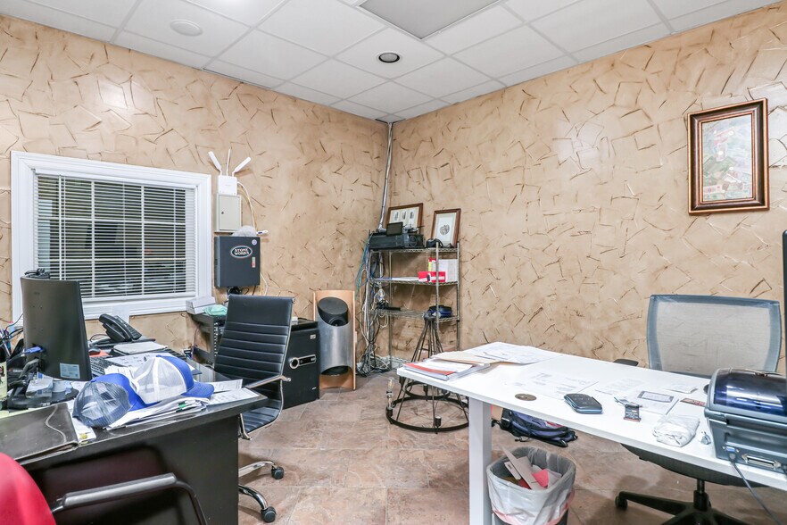 More Photos Of 4523 Judson Rd, Longview Storefront Retail Office For Sale
