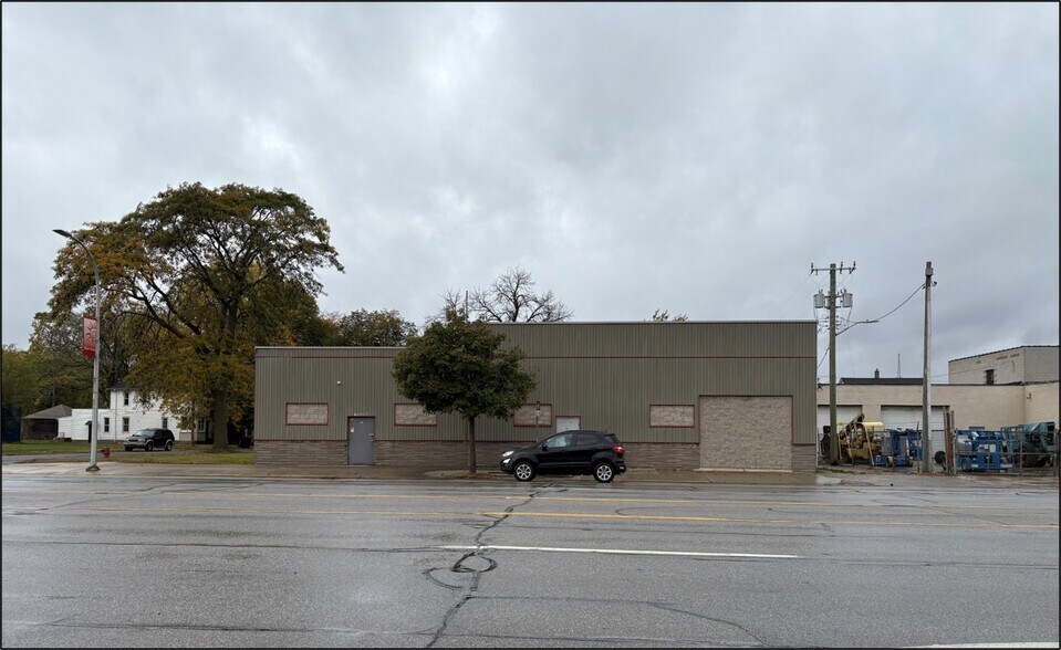 Primary Photo Of 10288 W Jefferson Ave, River Rouge Industrial For Sale