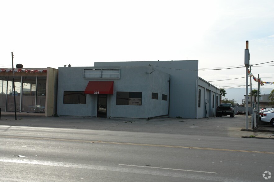 More Photos Of 258 E Market St, Salinas Warehouse For Sale