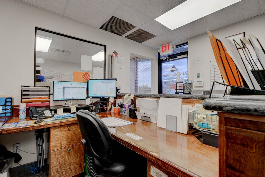 More Photos Of 5961 McLeod Dr, Las Vegas Warehouse For Sale