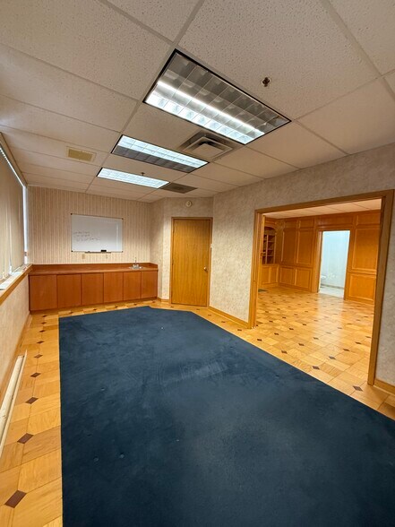 More Photos Of 143 Commerce Blvd, Loveland Warehouse For Sale