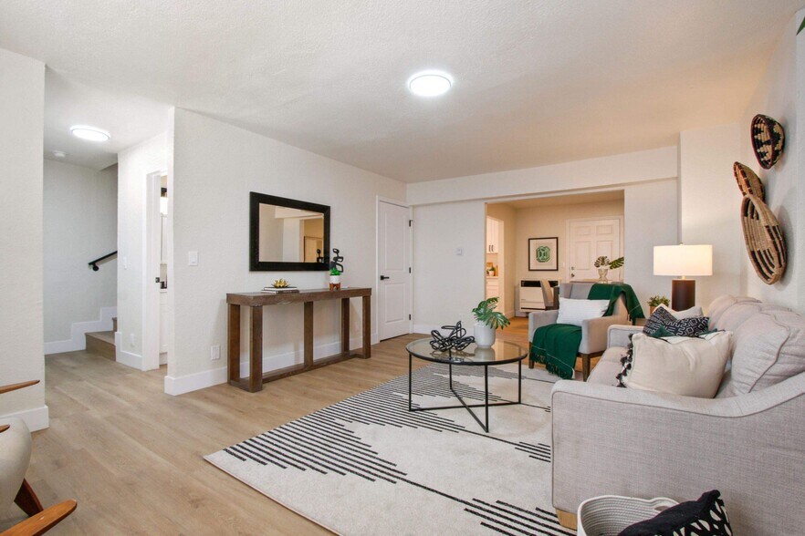 More Photos Of 6337 10th Ave, Los Angeles Apartments For Sale