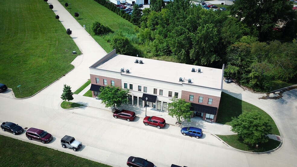 More Photos Of 1391 MT Zion Pky, Mount Zion General Retail For Sale