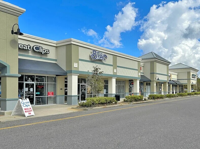 More Photos Of 14751-14851 State Road 52, Hudson General Retail For Lease