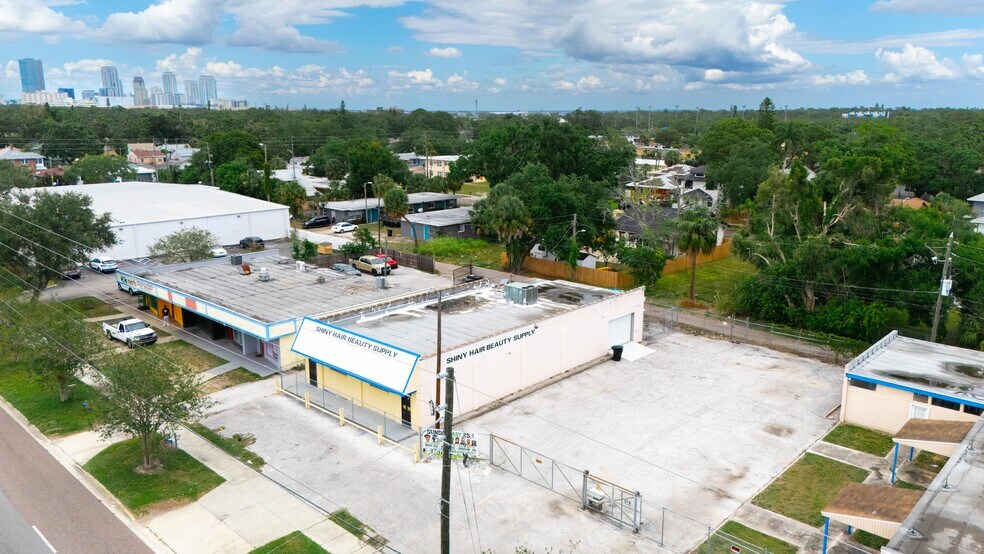 More Photos Of 2300 Dr Martin Luther King Jr St S, Saint Petersburg Freestanding For Lease