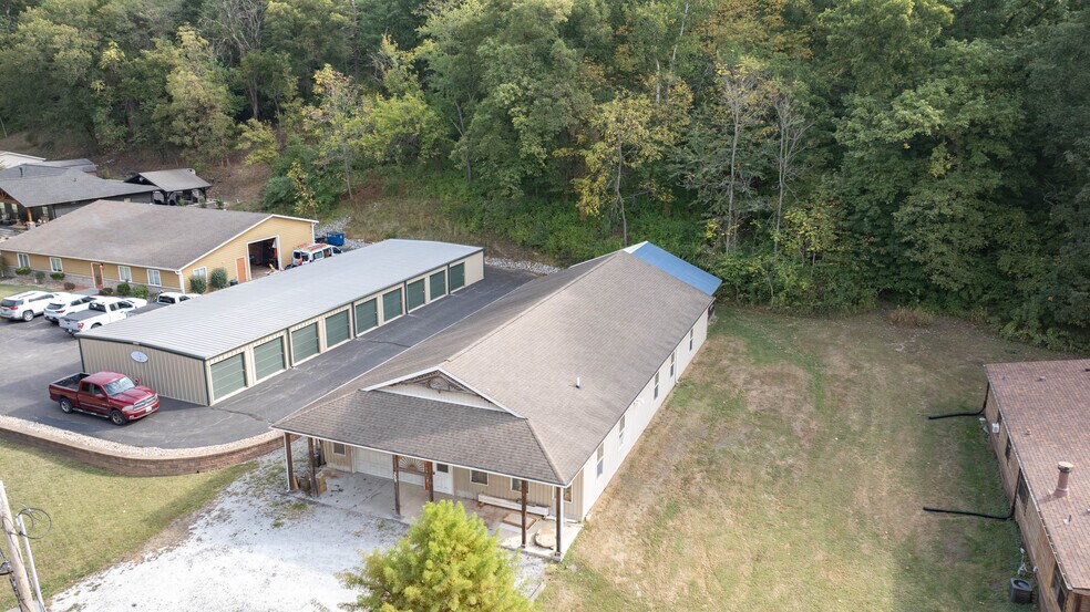 More Photos Of 309 N Market St, Grafton General Retail For Sale