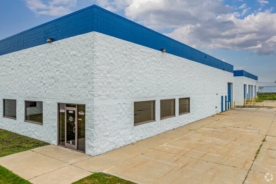 Primary Photo Of 1870-1880 Hydraulic Dr, Howell Warehouse For Lease