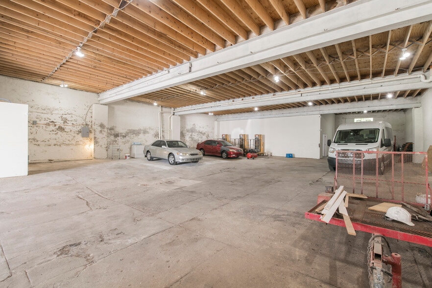 More Photos Of 4233-37 Park, Philadelphia Light Distribution For Sale