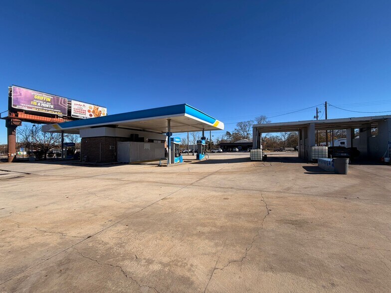 More Photos Of 361 N Expressway, Griffin General Retail For Sale