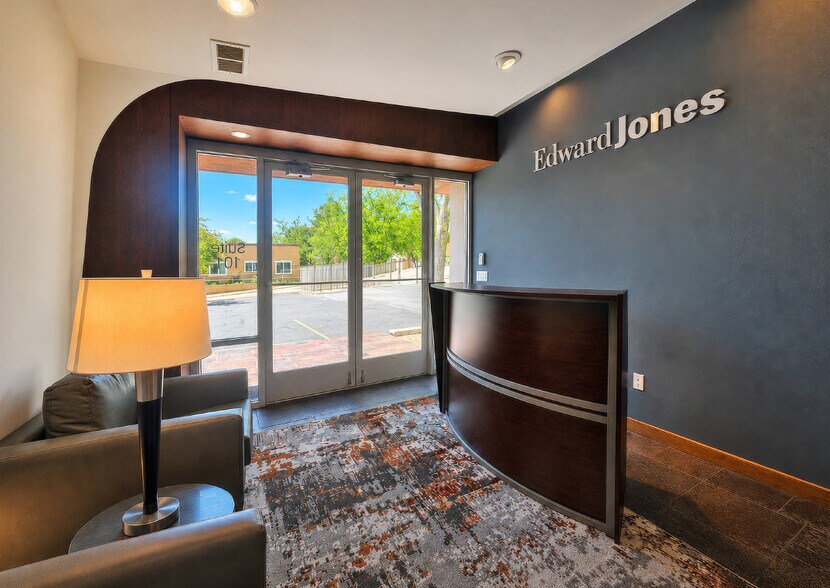 More Photos Of 810 Calle Mejia, Santa Fe Office For Sale