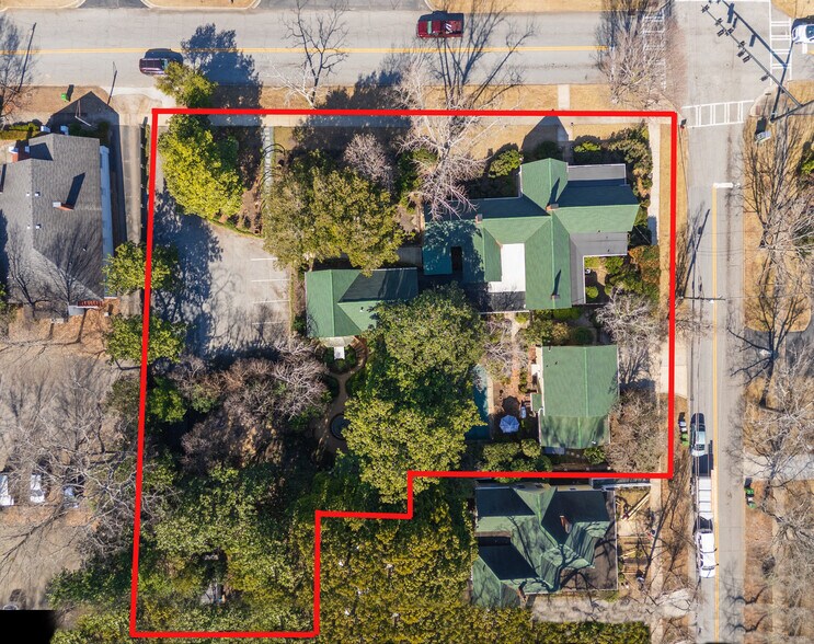 More Photos Of 132 E College St, Griffin Hospitality For Sale