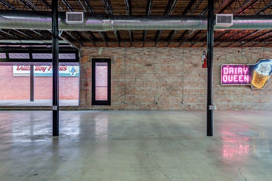More Photos Of 1213 Crickets Ave, Lubbock Storefront For Sale