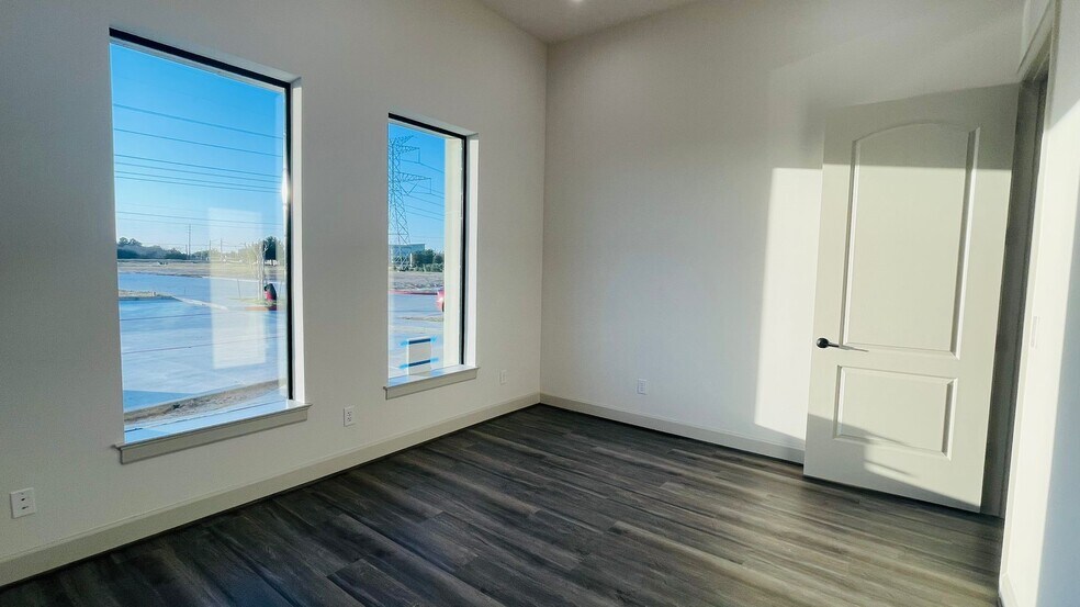 More Photos Of 21777 Merchants Way, Katy Unknown For Lease