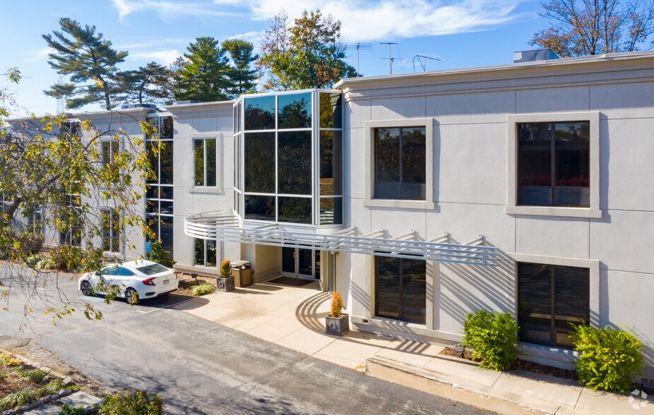 More Photos Of 945 E Haverford Rd, Bryn Mawr Medical For Lease