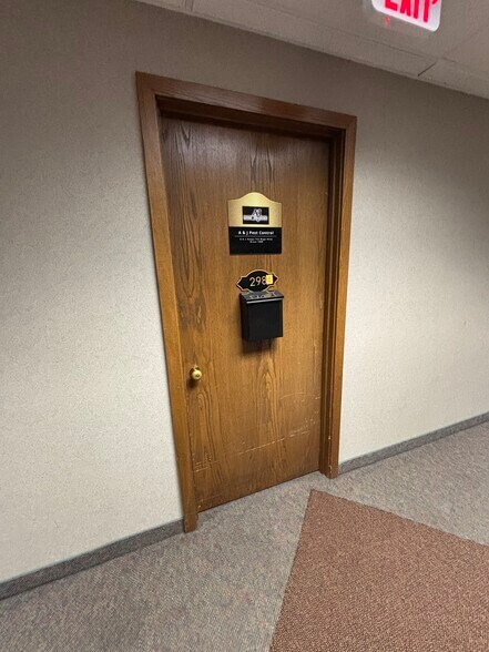 More Photos Of 456 Fulton St, Peoria Office For Sale