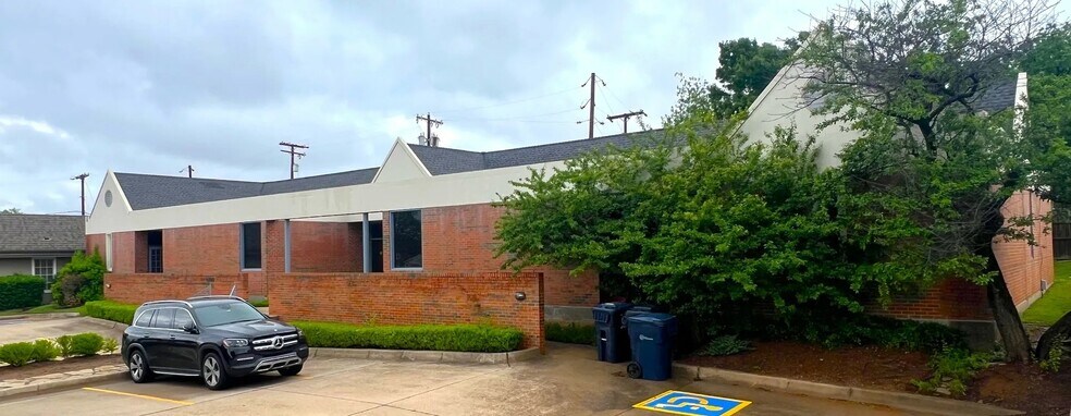More Photos Of 4808 N Classen Blvd, Oklahoma City Office For Sale
