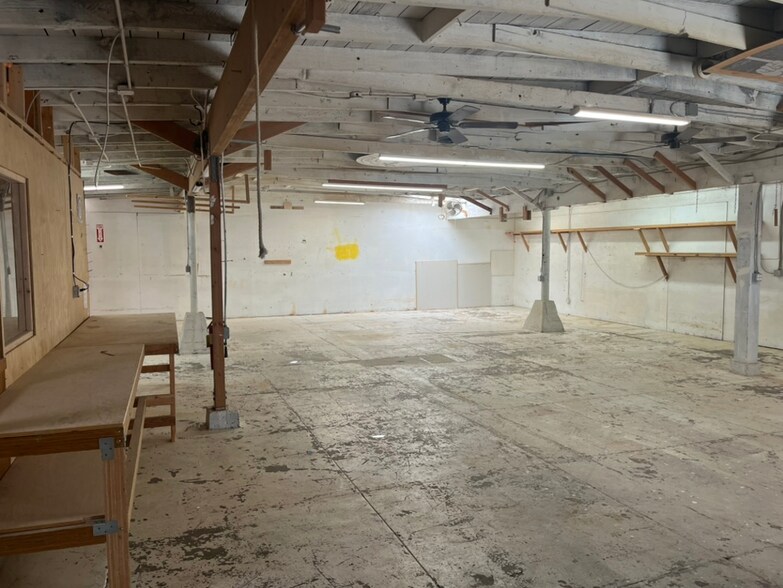 More Photos Of 1340 1/2 4th St, Santa Monica Flex For Sale