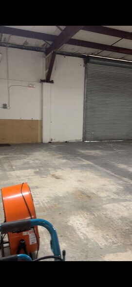 More Photos Of 227 Power Ct, Sanford Light Distribution For Lease