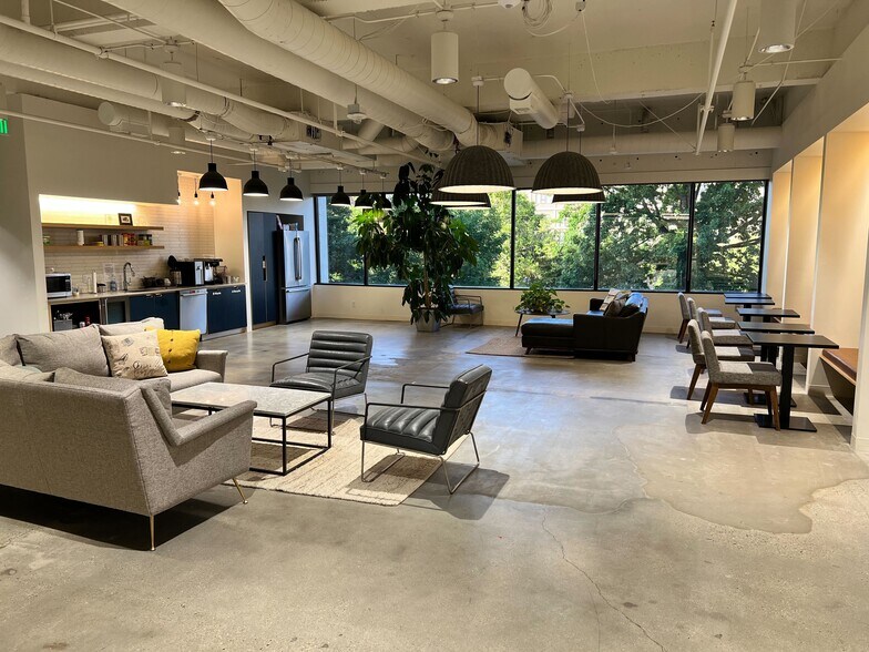 More Photos Of 999 W Main, Boise Coworking Space