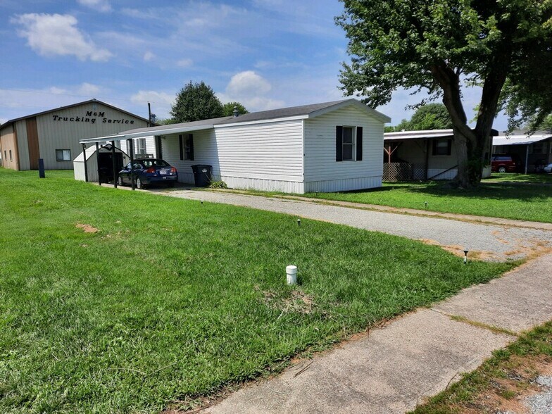 More Photos Of 321 N All Seasons Rd, Geff Manufactured Housing Mobile Home Park For Sale