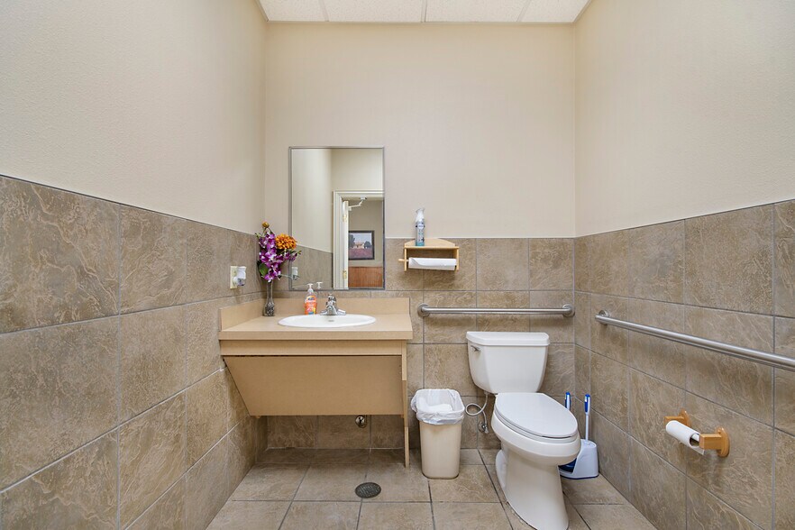 More Photos Of 1834-1836 Keller Pky, Keller Loft Creative Space For Lease