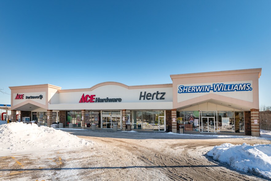 More Photos Of 675 W Golf Rd, Hoffman Estates Storefront For Lease