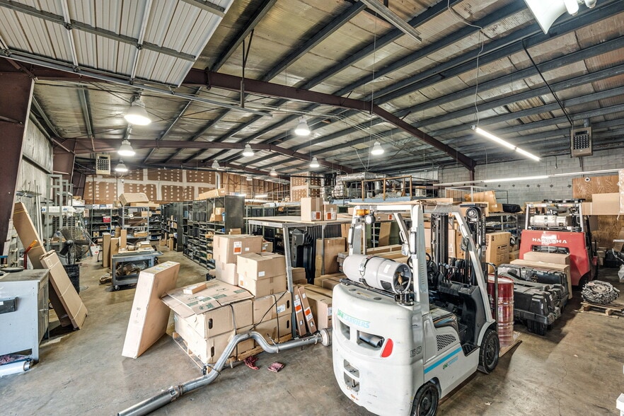 More Photos Of 1520 S Cannon Blvd, Kannapolis Auto Dealership For Sale