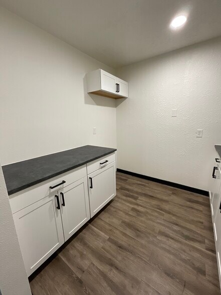 More Photos Of 4890 W Main Street, League City Loft Creative Space For Lease