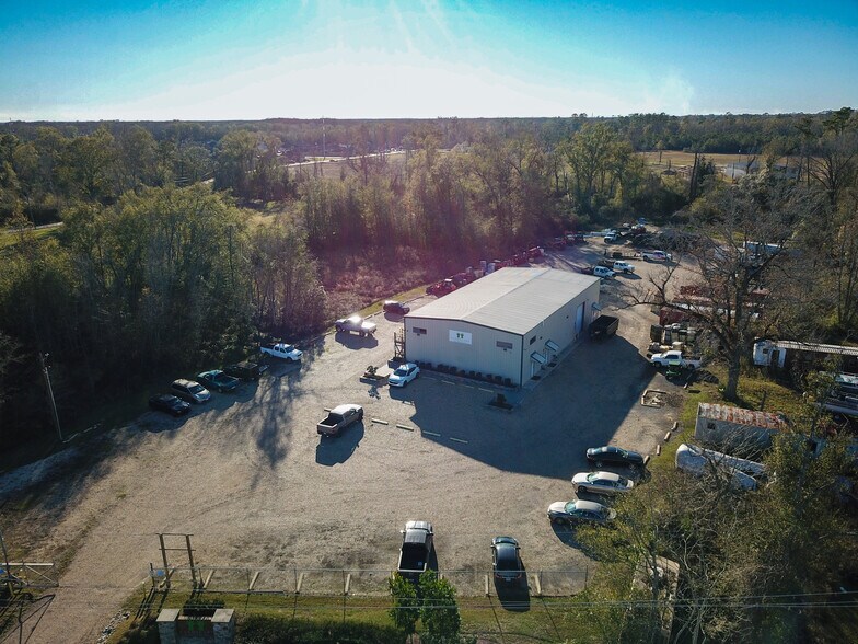 More Photos Of 39509 I-55 Service Rd, Ponchatoula Light Distribution For Sale