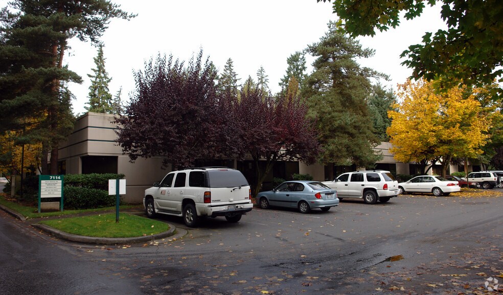 More Photos Of 7102 180th Ave NE, Redmond Unknown For Lease