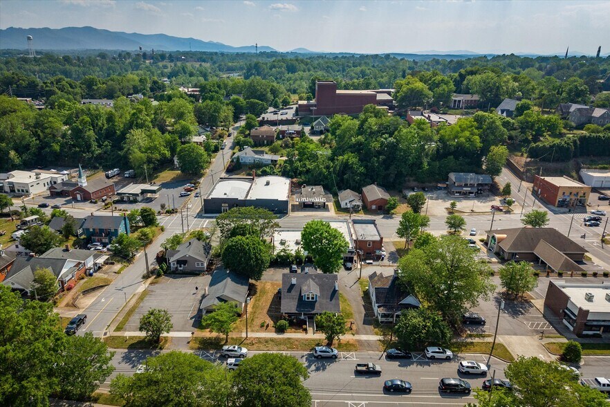 More Photos Of 408 S Green St, Morganton Specialty For Sale