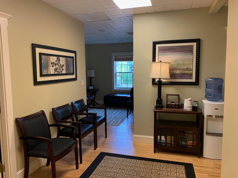 More Photos Of 172 Route 101, Bedford Office For Sale