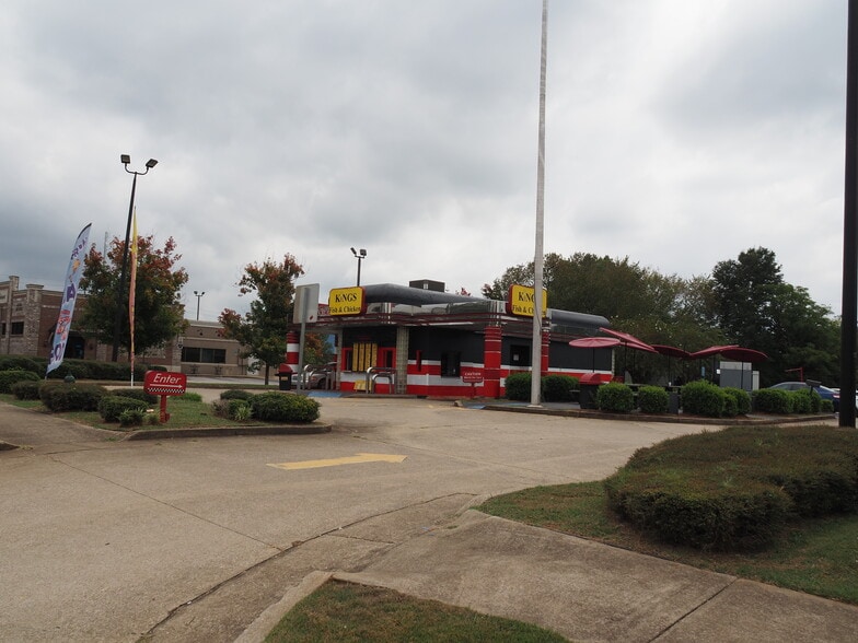 More Photos Of 211 Vernon St, Lagrange Fast Food For Sale
